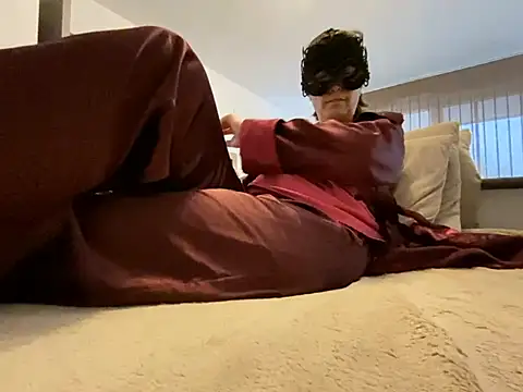 Snapshot of Marilou1983 chatting on 02-10-25, 11:57 Marilou1983 online show from 02-10-25, 11:57