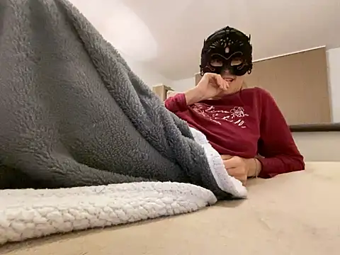 Snapshot of Marilou1983 chatting on 03-07-25, 10:32 Marilou1983 online show from 03-07-25, 10:32