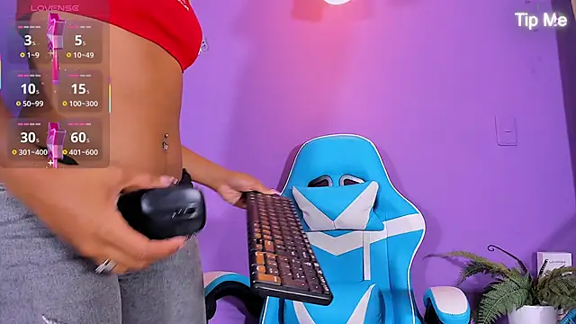 Snapshot of SunnyPage chatting on 02-18-25, 11:55 SunnyPage online show from 02-18-25, 11:55