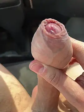 Snapshot of Joey7srv chatting on 03-17-26, 11:24 Joey7srv online show from 03-17-26, 11:24