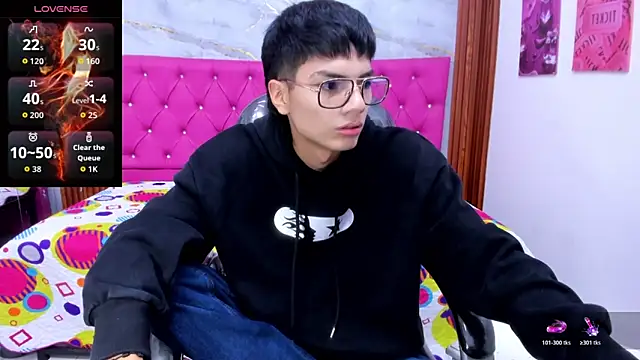 Snapshot of Noha_scott chatting on 02-26-26, 11:48 Noha scott online show from 02-26-26, 11:48