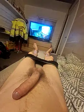 Snapshot of marcis222 chatting on 12-01-25, 11:21 marcis222 online show from 12-01-25, 11:21