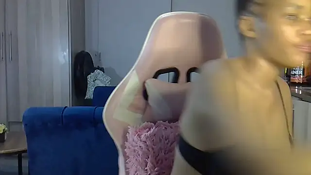 Snapshot of Sexylisa670 chatting on 02-16-26, 08:05 Sexylisa670 online show from 02-16-26, 08:05