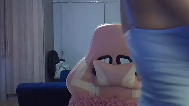 Snapshot of Sexylisa670 chatting on 03-13-26, 08:15 Sexylisa670 online show from 03-13-26, 08:15