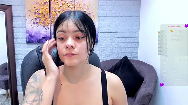 StefyGil  online show from 05-26-26, 12:01