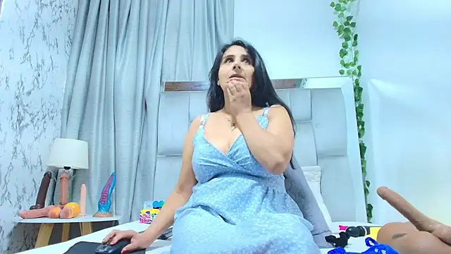  Marcela   online show from 10-23-25, 12:26