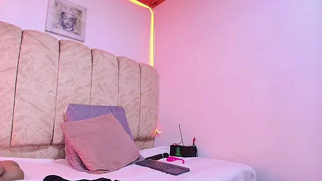  Marcela   online show from 04-23-26, 11:20