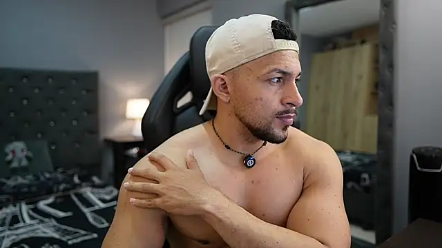 Snapshot of Martin_Logan chatting on 03-29-26, 12:10 Martin Logan online show from 03-29-26, 12:10