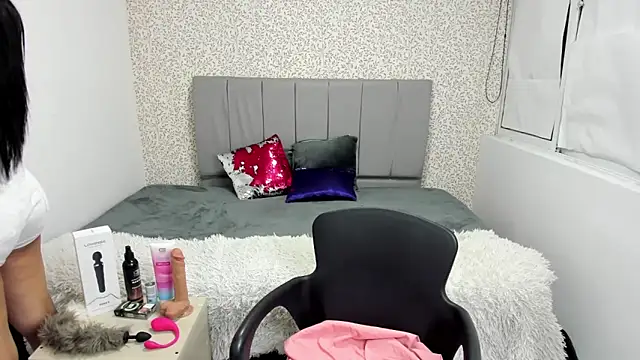 CharlotteeGray  online show from 03-02-25, 03:02