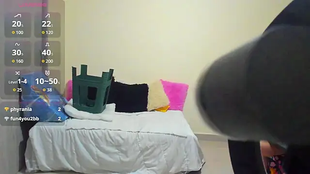 Snapshot of ValeryJohanson_ chatting on 03-08-26, 02:04 ValeryJohanson online show from 03-08-26, 02:04