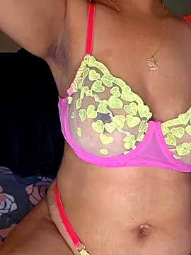 Lunadelisla online show from 12-14-25, 07:36