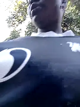 Snapshot of Xtra_bootie chatting on 09-22-25, 04:58 Xtra bootie online show from 09-22-25, 04:58