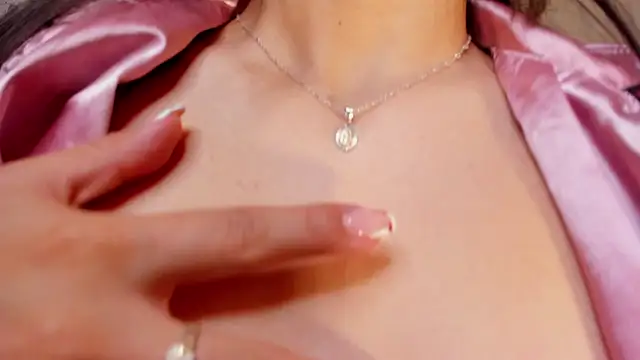 Snapshot of dakotaa__ chatting on 12-13-25, 07:53 dakotaa online show from 12-13-25, 07:53