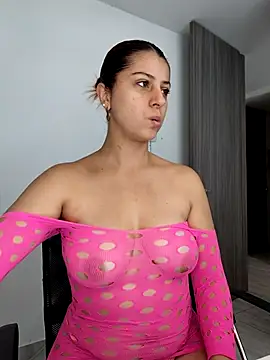 Snapshot of Nahiajhonson_ chatting on 07-10-26, 01:14 Nahiajhonson online show from 07-10-26, 01:14