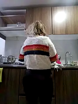 coral smitth online show from 12-03-25, 06:39