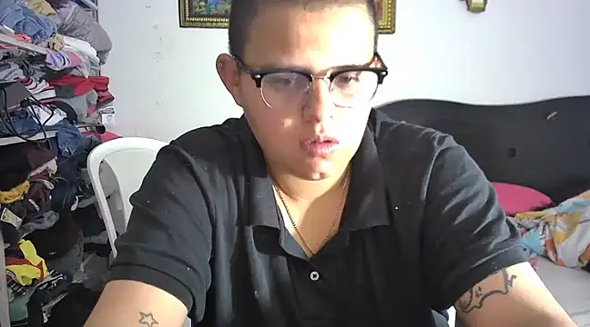 tatsumi nao online show from 02-08-25, 10:39