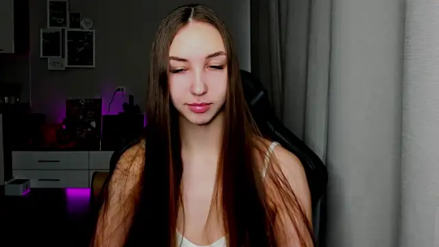 Snapshot of Sm0ly chatting on 03-28-26, 02:00 Sm0ly online show from 03-28-26, 02:00