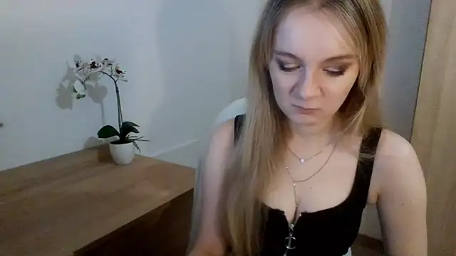 AlmaHoney online show from 02-04-25, 07:11