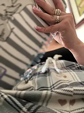 Cloew Marz online show from 04-12-26, 06:24