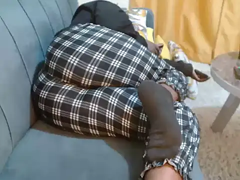 leslysexygirl online show from 11-18-25, 07:02