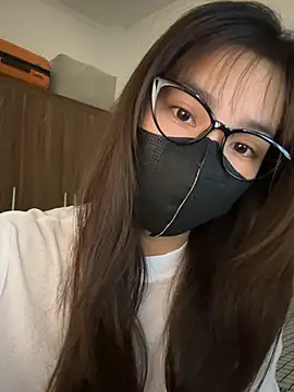 Lilisa miu online show from 05-20-26, 04:46
