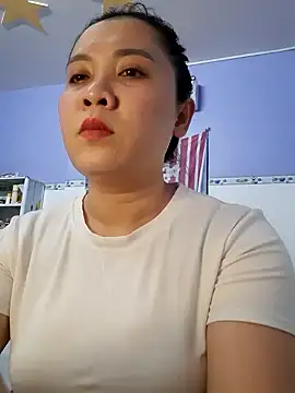 Snapshot of Benlla2802 chatting on 12-11-24, 03:58 Benlla2802 online show from 12-11-24, 03:58