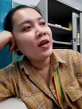 Snapshot of Benlla2802 chatting on 12-15-24, 05:31 Benlla2802 online show from 12-15-24, 05:31