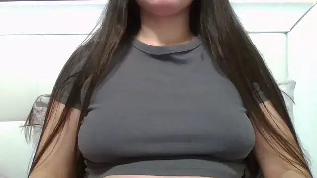 Snapshot of VanesaJewelz chatting on 11-08-25, 09:57 VanesaJewelz online show from 11-08-25, 09:57