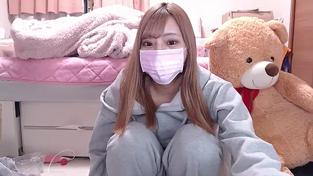 Snapshot of _chanMOMO_ chatting on 12-30-24, 03:46 chanMOMO online show from 12-30-24, 03:46