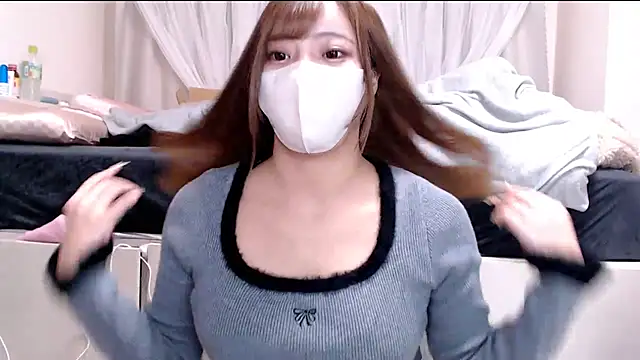 Snapshot of _chanMOMO_ chatting on 02-02-25, 10:13 chanMOMO online show from 02-02-25, 10:13