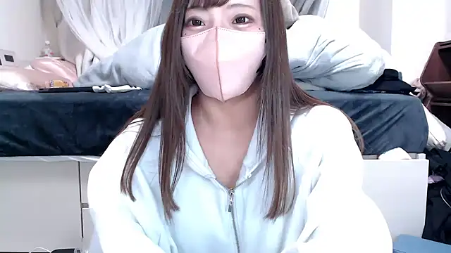 Snapshot of _chanMOMO_ chatting on 03-05-25, 07:17 chanMOMO online show from 03-05-25, 07:17