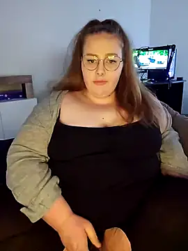 Snapshot of _Julie_x chatting on 12-14-24, 01:59 Julie x online show from 12-14-24, 01:59