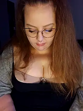 Snapshot of _Julie_x chatting on 12-20-24, 04:20 Julie x online show from 12-20-24, 04:20