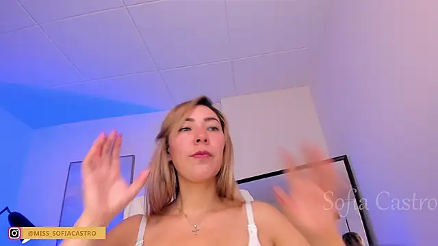 miss sofiaa online show from 01-30-25, 02:47