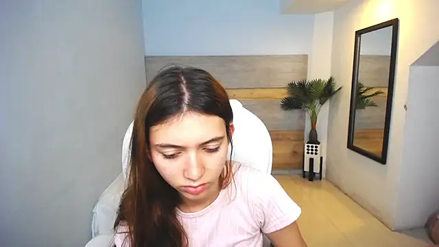 Snapshot of liseth_fox chatting on 12-04-24, 11:13 liseth fox online show from 12-04-24, 11:13