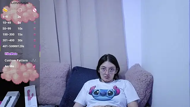 lessliee22  online show from 06-19-26, 05:01