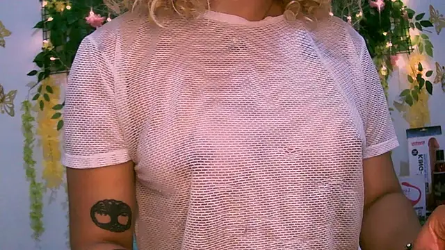 Crysrus online show from 12-26-24, 01:51