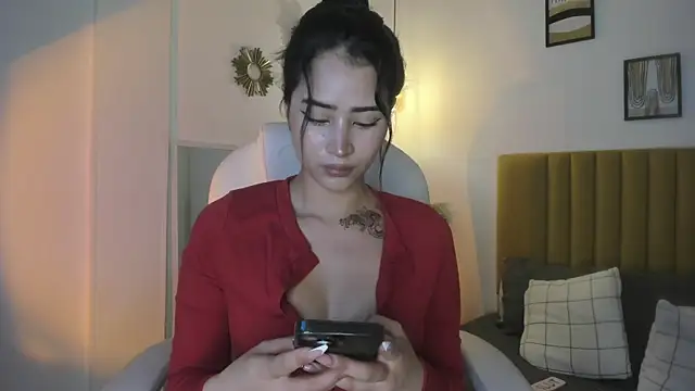 lara madisson online show from 04-29-26, 08:18