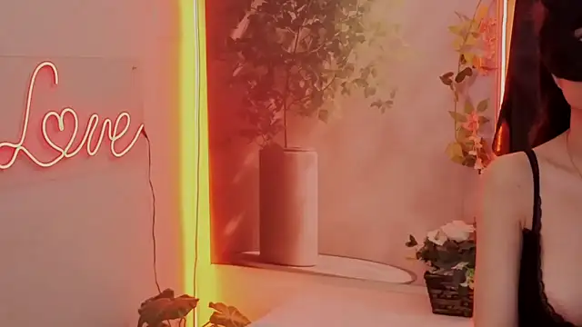 sexybaby22111 online show from 03-21-25, 08:50