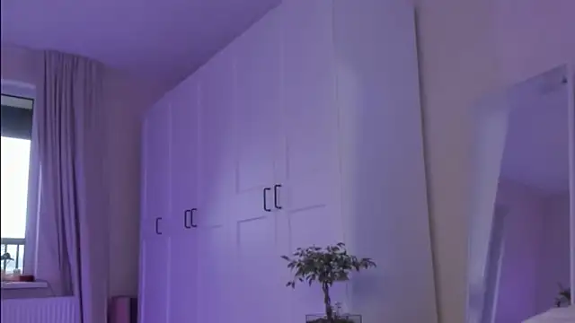 agelandreww online show from 10-27-25, 01:04