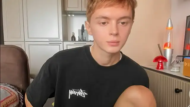 agelandreww online show from 06-26-26, 10:41