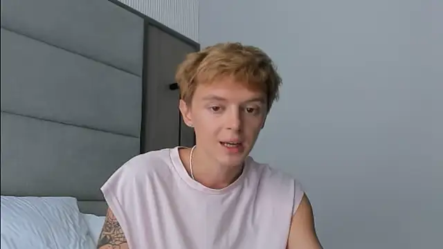 agelandreww online show from 07-18-26, 12:31