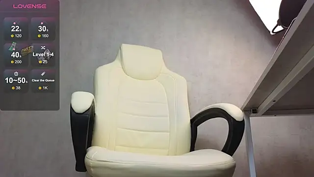 Snapshot of Marietta_Castro chatting on 12-29-24, 05:12 Marietta Castro online show from 12-29-24, 05:12