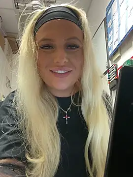 Snapshot of Arabellalee23 chatting on 01-07-25, 02:41 Arabellalee23 online show from 01-07-25, 02:41