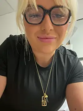 Snapshot of Arabellalee23 chatting on 01-26-25, 10:55 Arabellalee23 online show from 01-26-25, 10:55