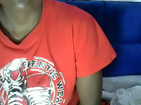 Snapshot of beauty_petite chatting on 01-09-25, 07:40 beauty petite online show from 01-09-25, 07:40