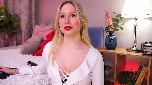 Snapshot of AnnLevine chatting on 01-06-26, 01:48 AnnLevine online show from 01-06-26, 01:48