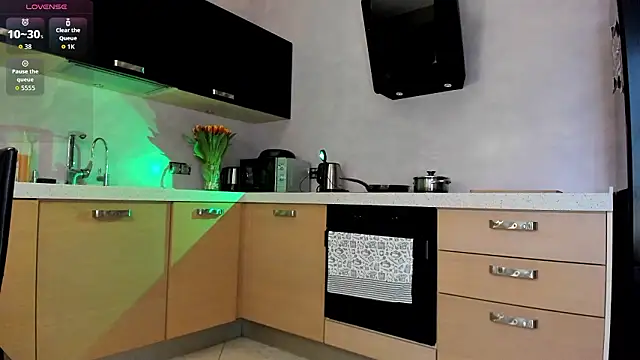 Snapshot of AnnLevine chatting on 03-08-26, 03:05 AnnLevine online show from 03-08-26, 03:05