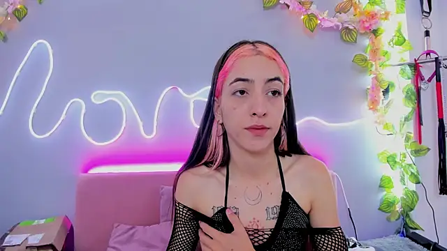 YouliteSllut2 online show from 01-19-25, 01:00