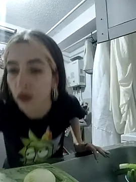 YouliteSllut2 online show from 03-07-25, 01:42